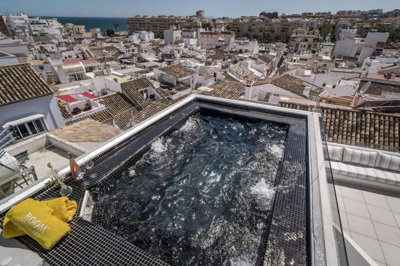 8-e64a9055bba3e77ac8aca3b893cdf826