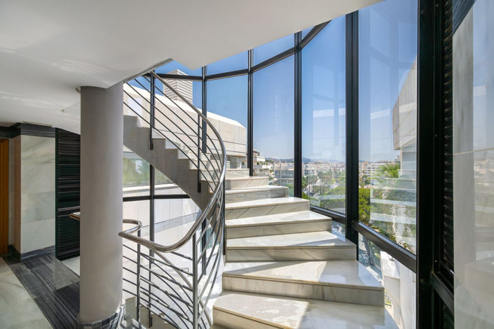 Image No.17-2 Bed Apartment for sale