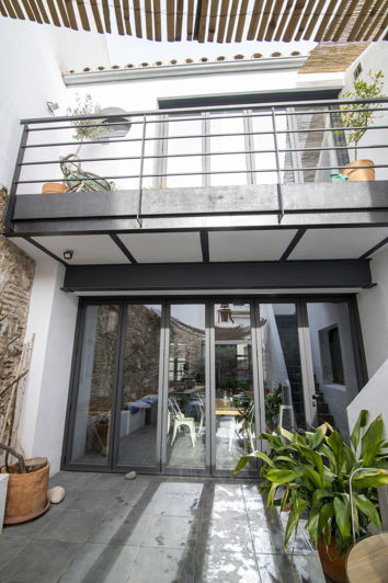 Image No.8-2 Bed Townhouse for sale