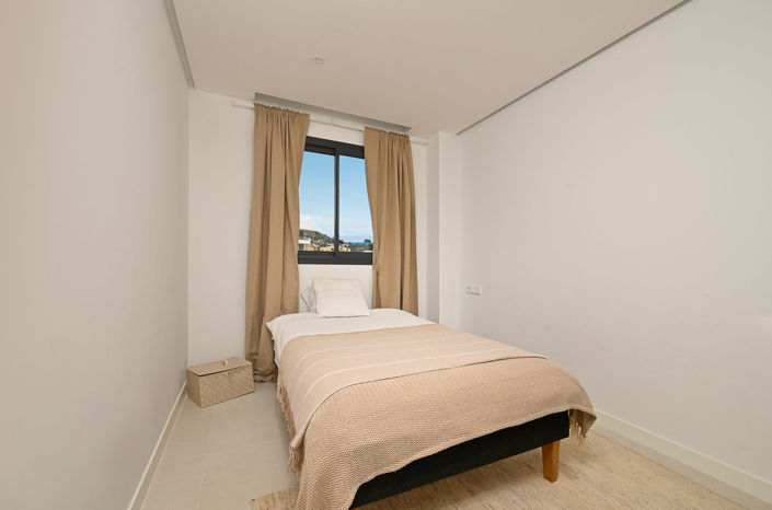 Image No.8-2 Bed Apartment for sale