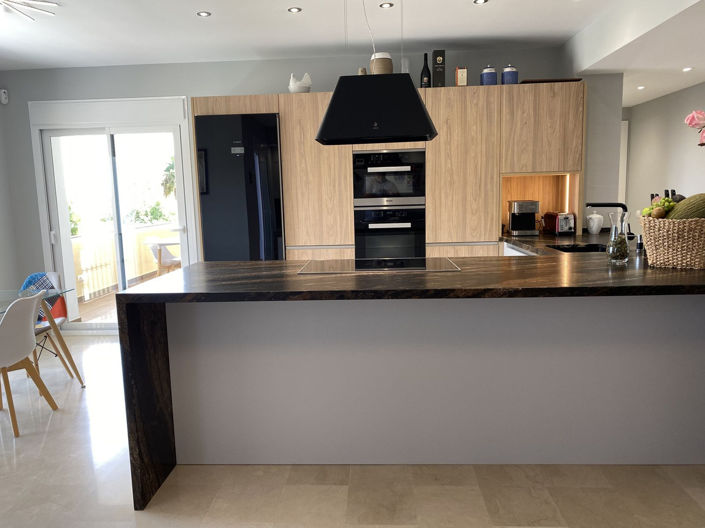 Image No.9-3 Bed Apartment for sale