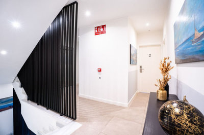 11-20939a0134ad724a8cb2a801094d15a4