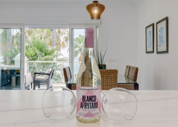 Image No.20-2 Bed Apartment for sale