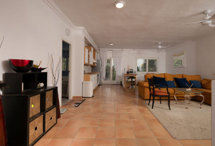 Image No.28-9 Bed Villa for sale