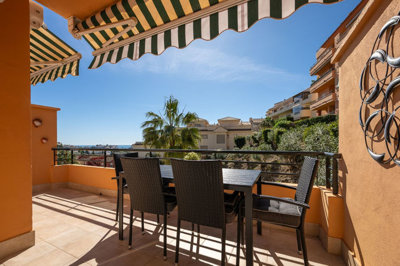 11-20939a0134ad724a8cb2a801094d15a4