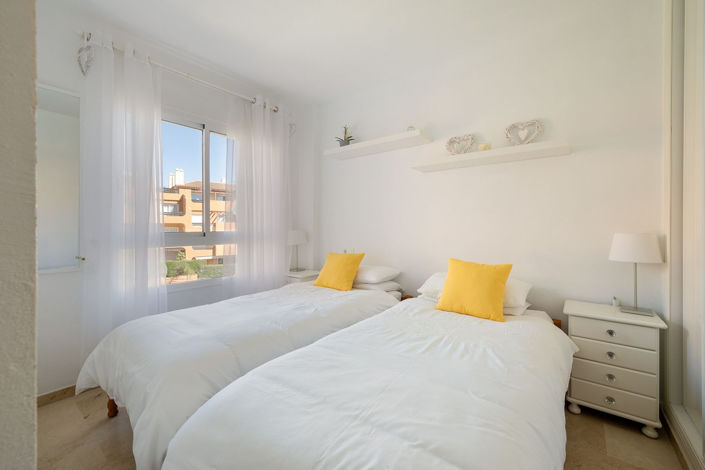 Image No.17-3 Bed Apartment for sale