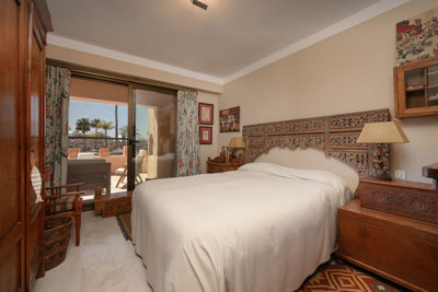 13-5fd73dea700db77384c091ca9818b1a9