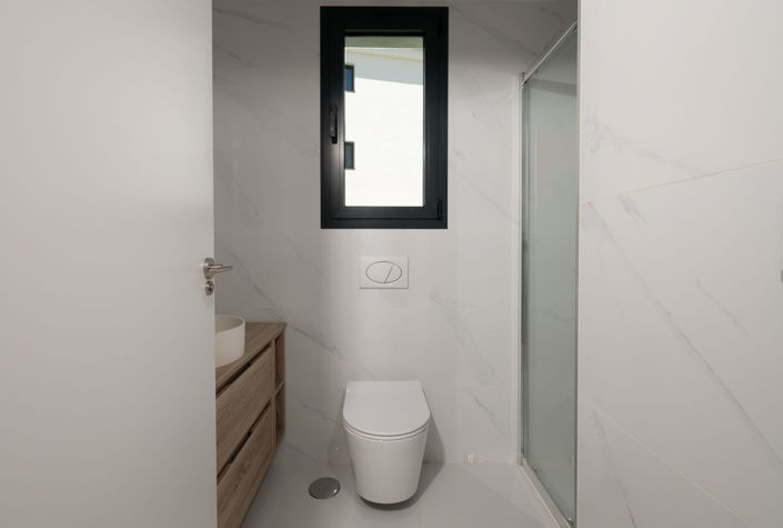 Image No.10-3 Bed Apartment for sale