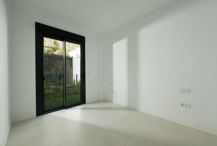 Image No.8-3 Bed Apartment for sale