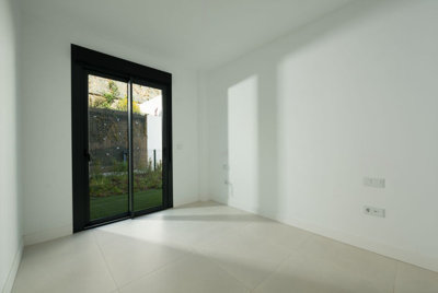 8-e64a9055bba3e77ac8aca3b893cdf826