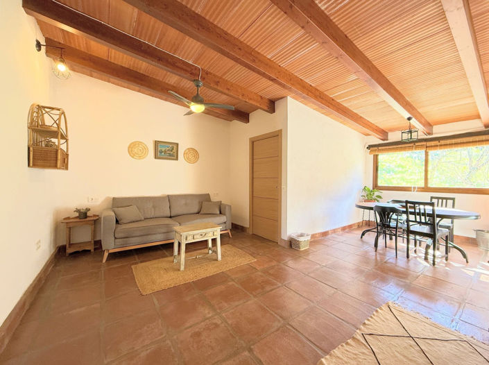 Image No.21-8 Bed Villa for sale