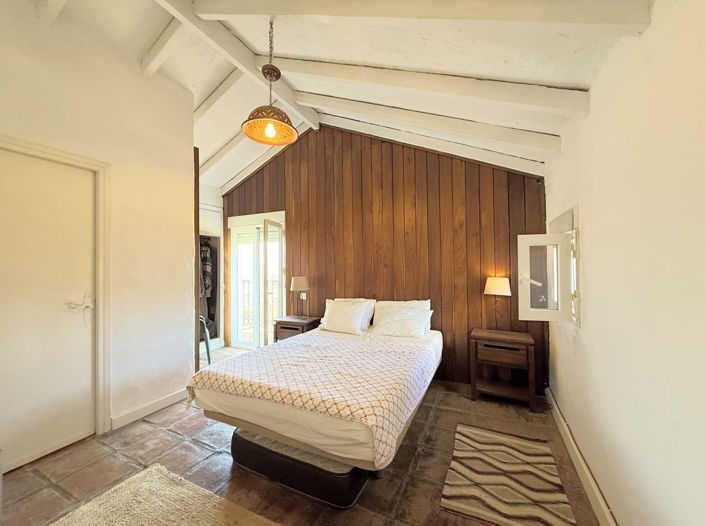 Image No.8-8 Bed Villa for sale