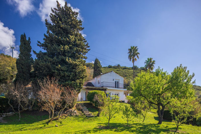 Image No.9-8 Bed Villa for sale