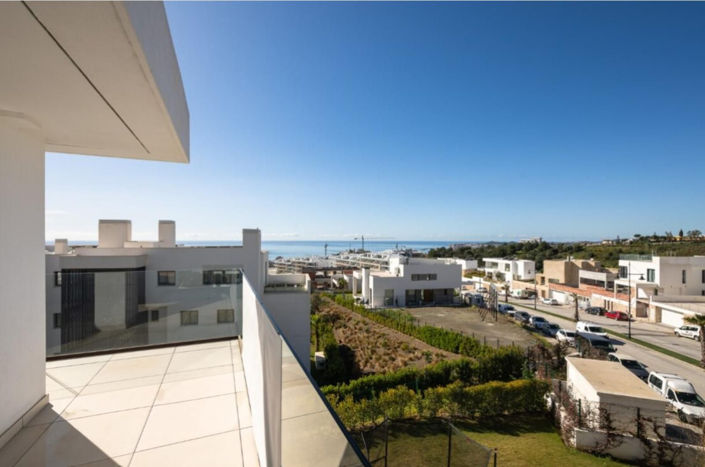 Image No.10-2 Bed Apartment for sale