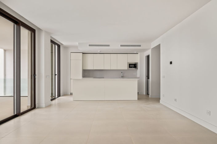 Image No.13-3 Bed Apartment for sale