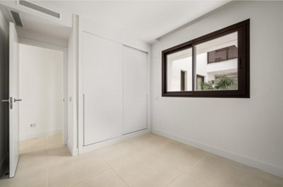 11-20939a0134ad724a8cb2a801094d15a4