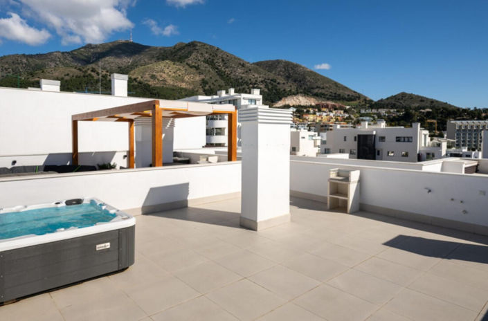 Image No.8-2 Bed Apartment for sale