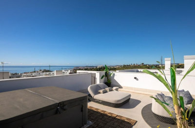 2-5bd7b9d04b45e33852eaf0ec6670150d