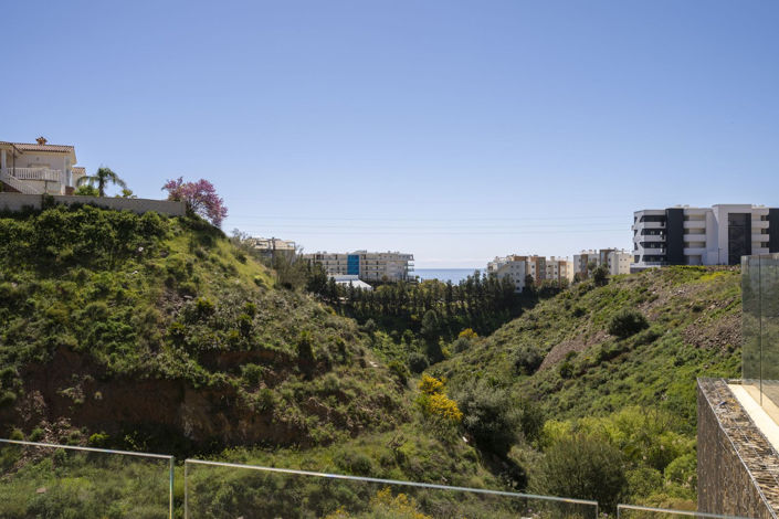 Image No.24-2 Bed Apartment for sale