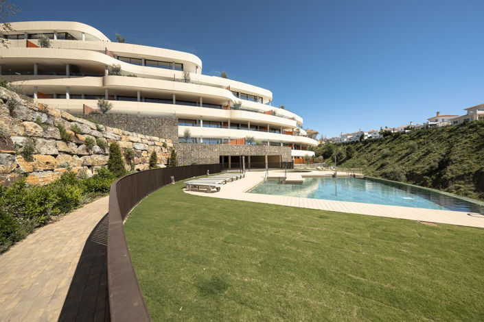 Image No.30-2 Bed Apartment for sale