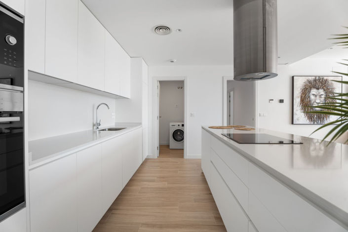 Image No.19-4 Bed Apartment for sale