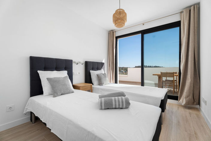 Image No.25-4 Bed Apartment for sale