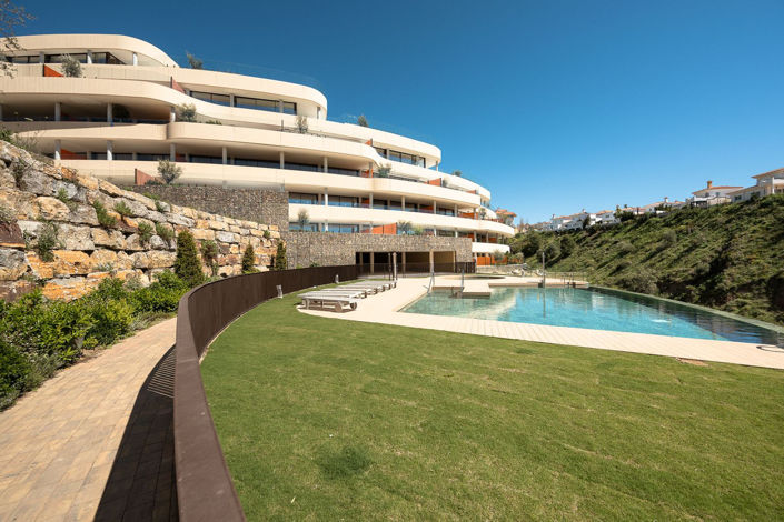Image No.25-2 Bed Apartment for sale