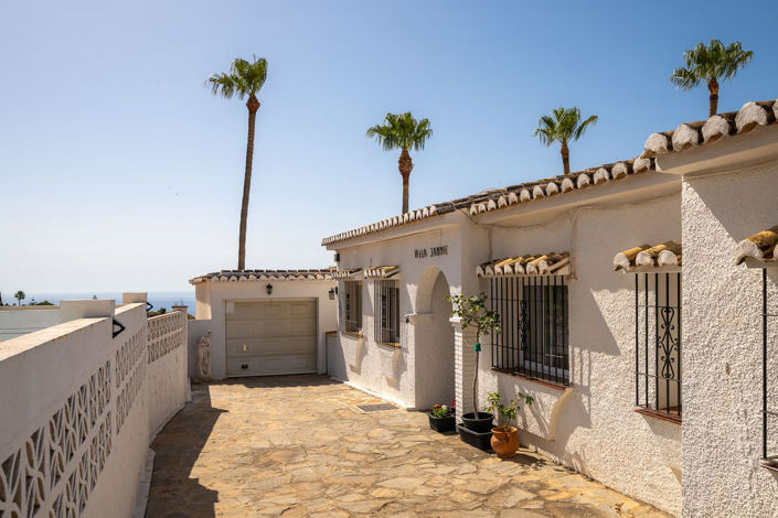 Image No.8-2 Bed Villa for sale