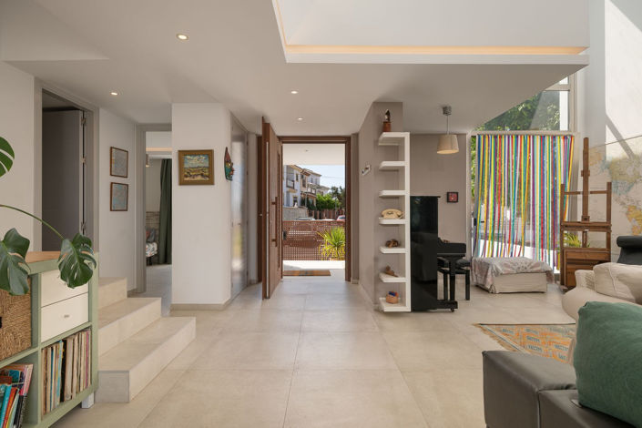 Image No.11-5 Bed Townhouse for sale