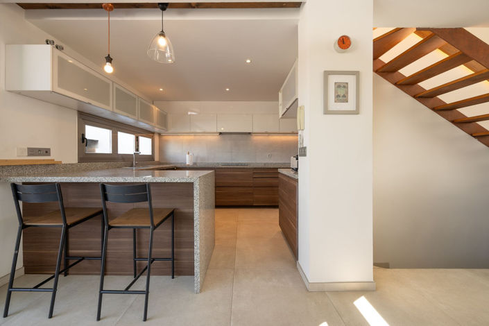 Image No.16-5 Bed Townhouse for sale