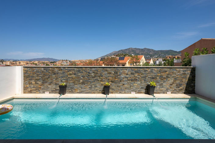 Image No.20-5 Bed Townhouse for sale