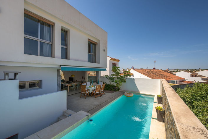 Image No.23-5 Bed Townhouse for sale
