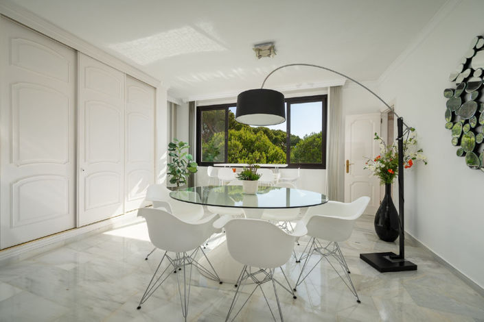 Image No.20-2 Bed Apartment for sale