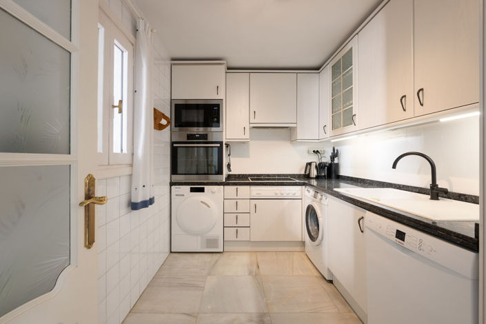 Image No.25-2 Bed Apartment for sale