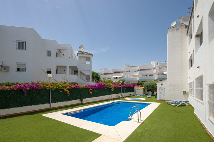 Image No.20-2 Bed Apartment for sale