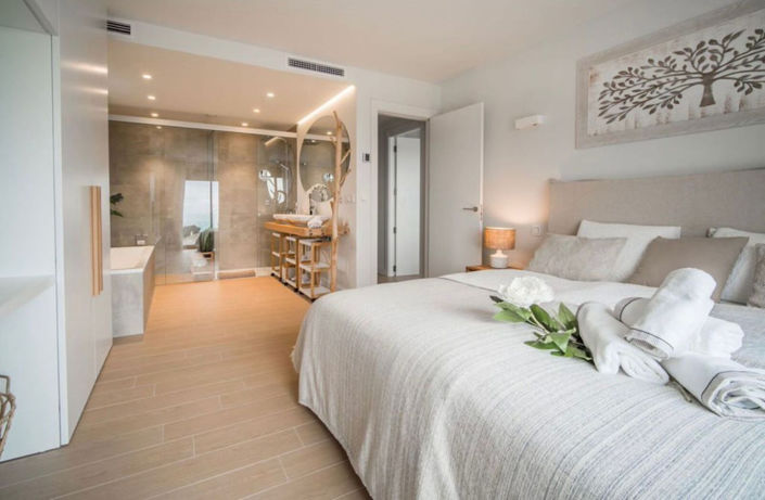 Image No.12-3 Bed Townhouse for sale