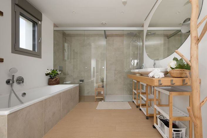 Image No.15-3 Bed Townhouse for sale