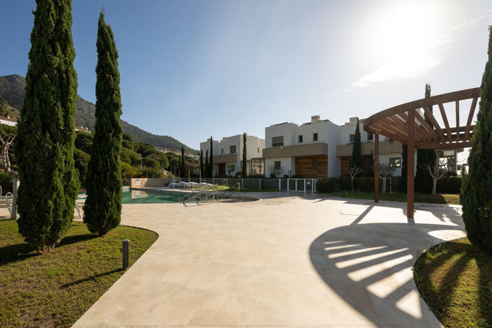 Image No.28-3 Bed Townhouse for sale