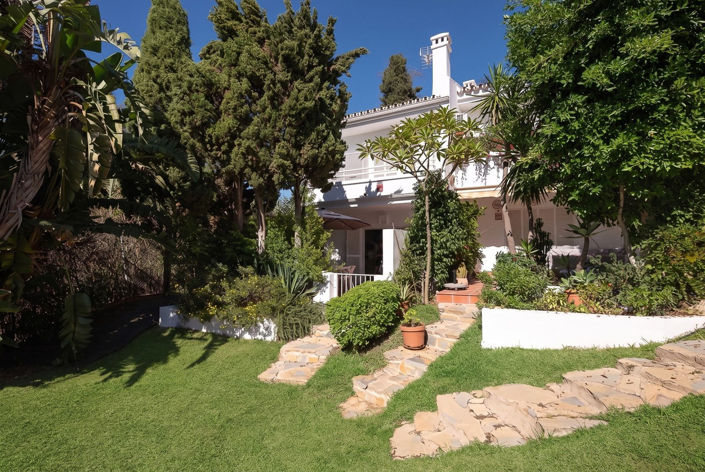 Image No.17-2 Bed Townhouse for sale