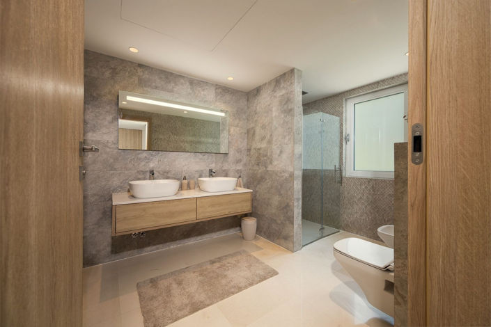 Image No.10-6 Bed Villa for sale