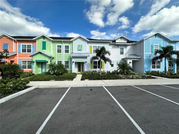 Image No.1-3 Bed Townhouse for sale