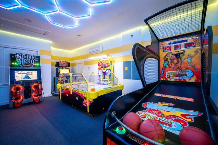 Image No.21-6 Bed Property for sale