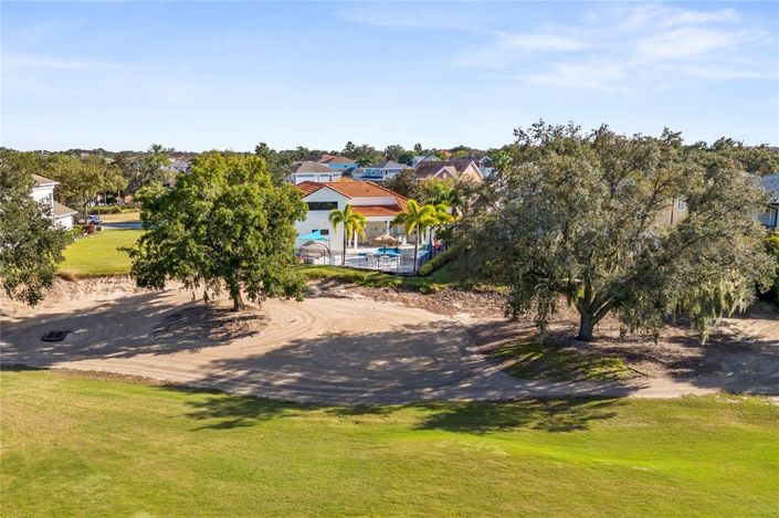 Image No.4-6 Bed Property for sale