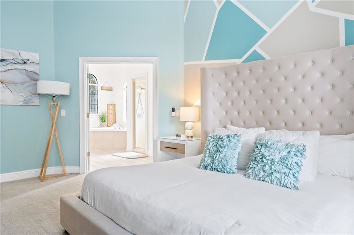 Image No.59-6 Bed Property for sale