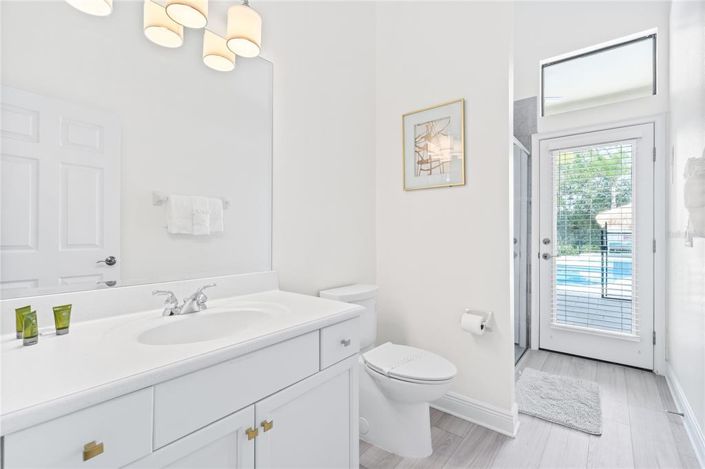 Image No.85-6 Bed Property for sale