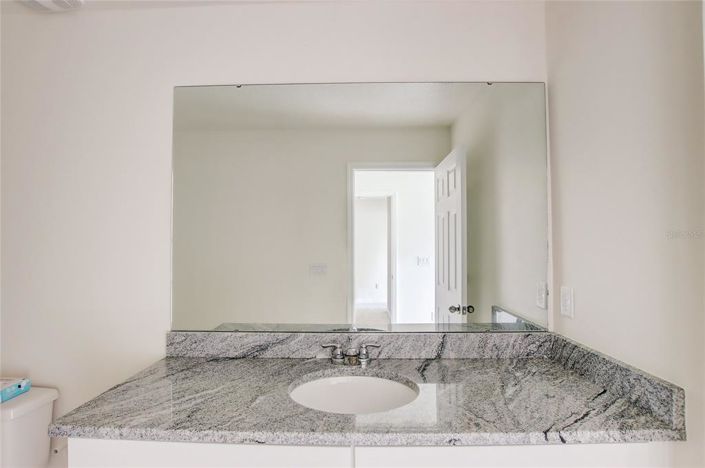 Image No.26-5 Bed Townhouse for sale