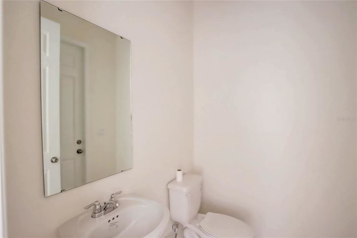 Image No.32-5 Bed Townhouse for sale