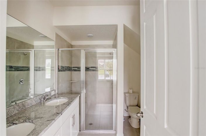 Image No.35-5 Bed Townhouse for sale