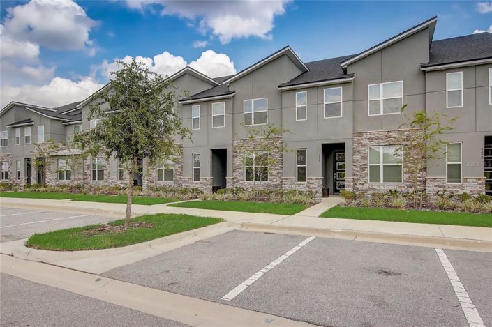 Image No.55-5 Bed Townhouse for sale