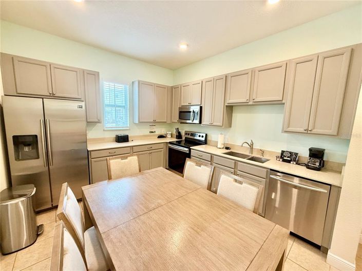 Image No.6-Propriété de 4 chambres à vendre à Kissimmee